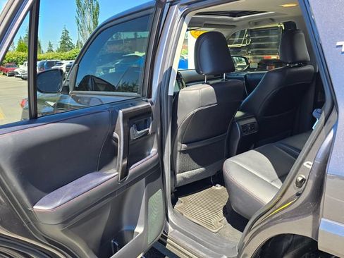 Used 2023 Toyota 4Runner TRD Off-Road Premium w/ Off Road Premium Plus Package AWD/4WD image 19