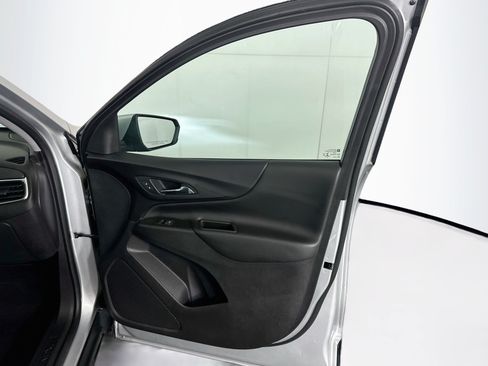 Used 2022 Chevrolet Equinox LT FWD image 30
