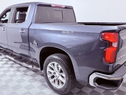 Used 2020 Chevrolet Silverado 1500 LTZ AWD/4WD image 4