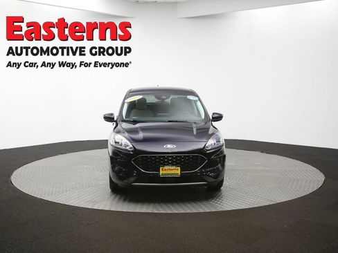 Used 2021 Ford Escape SE image 50