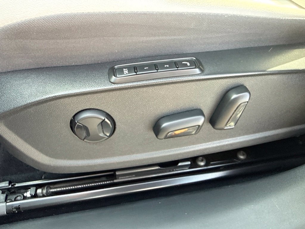 Used 2021 Volkswagen ID.4 Pro S RWD image 19