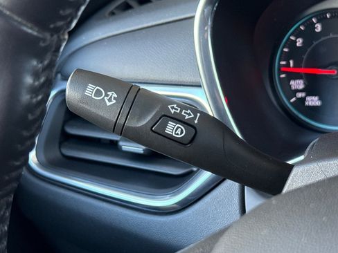Used 2021 Chevrolet Equinox LT AWD/4WD image 35