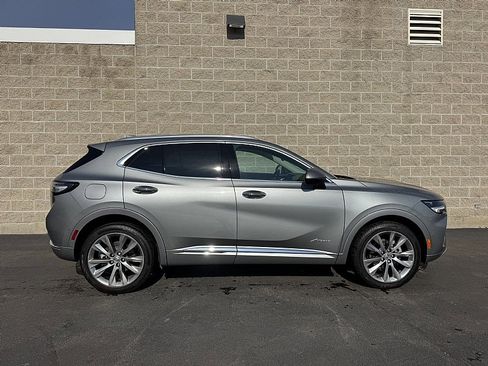 Used 2023 Buick Envision Avenir image 2