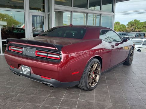 Used 2023 Dodge Challenger SRT Hellcat image 4