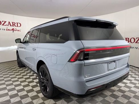 New 2025 Lincoln Navigator L Reserve w/ Jet Appearance Package image 5
