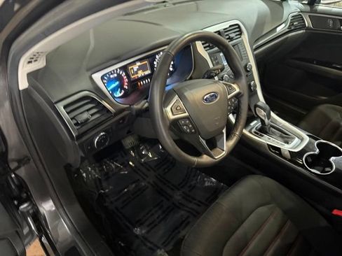 Used 2015 Ford Fusion SE w/ Equipment Group 201A FWD image 26