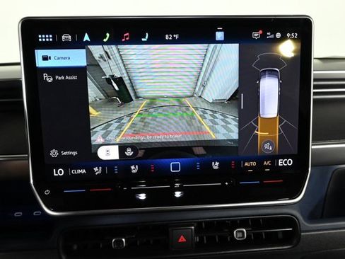 New 2025 Volkswagen ID. Buzz Pro S image 4