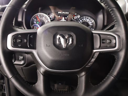 Used 2024 RAM 2500 Big Horn w/ Sport Appearance Package image 3