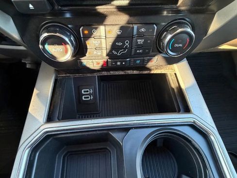 Used 2017 Ford F250 Lariat w/ Lariat Value Package image 31