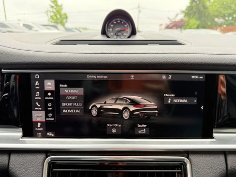 Used 2018 Porsche Panamera 4S w/ Premium Package AWD/4WD image 24