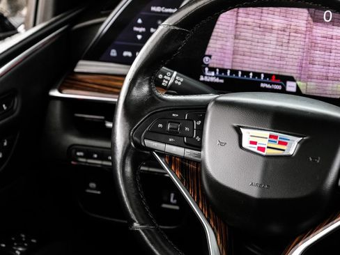 Used 2021 Cadillac Escalade ESV Premium Luxury image 13