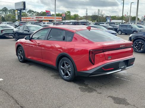 New 2026 Kia K4 LXS image 4