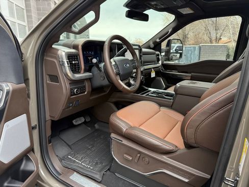 Used 2026 Ford F450 King Ranch w/ Chrome Package AWD/4WD image 33
