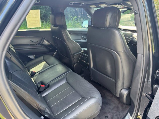 Used 2025 Land Rover Range Rover Sport SE AWD/4WD image 16