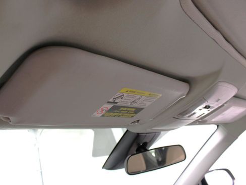 Used 2017 Toyota RAV4 XLE FWD image 66