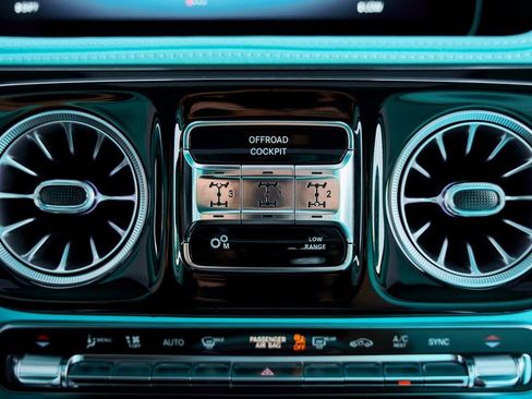 Used 2025 Mercedes-Benz G 63 AMG 4MATIC image 82