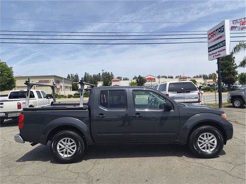 Used 2014 Nissan Frontier SV RWD image 4