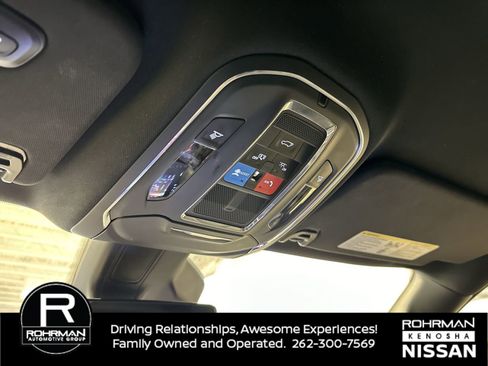 Used 2024 Jeep Wagoneer Series II image 10