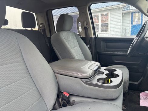 Used 2018 RAM 1500 ST w/ SXT Appearance Group AWD/4WD image 20