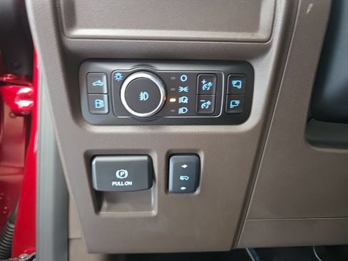 Used 2025 Ford F150 King Ranch w/ FX4 Off-Road Package AWD/4WD image 45