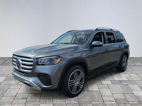 New 2026 Mercedes-Benz GLS 450 4MATIC image 3