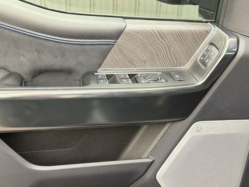 Used 2025 Ford F250 Platinum image 34