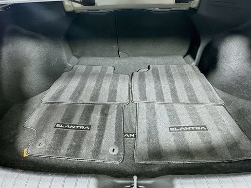 Used 2025 Hyundai Elantra SEL w/ Cargo Package FWD image 28