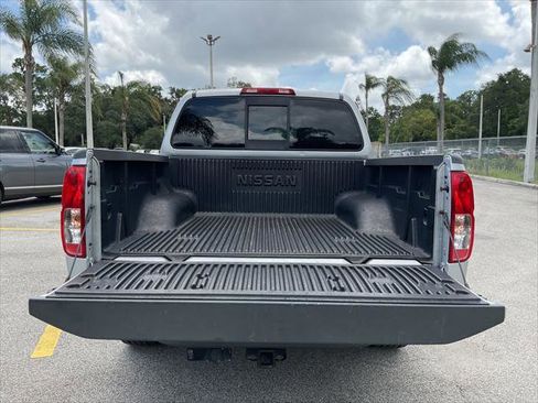 Used 2019 Nissan Frontier SV AWD/4WD image 7