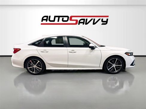 Used 2023 Honda Civic Touring image 8