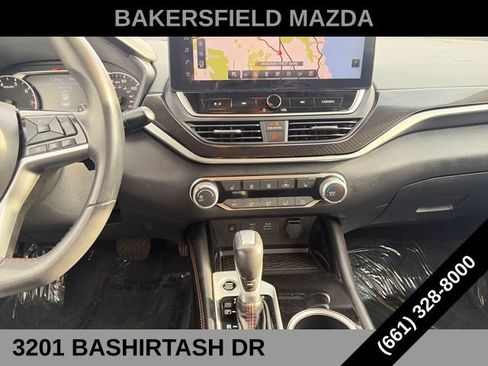 Used 2024 Nissan Altima 2.5 SR w/ SR Premium Package FWD image 21