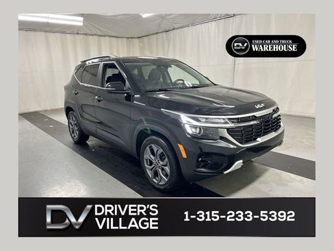 Used 2024 Kia Seltos S AWD/4WD image 1