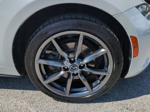 Used 2018 MAZDA MX-5 Miata RF Grand Touring image 10