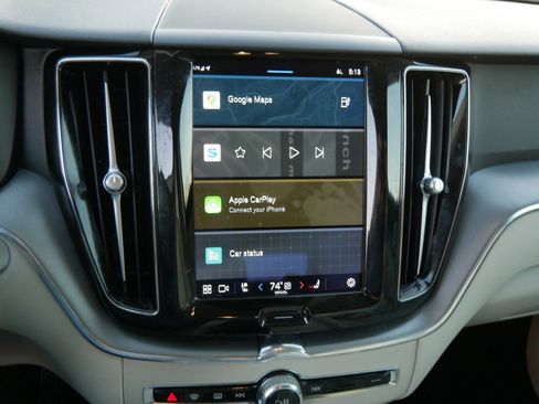 Certified 2023 Volvo XC60 T8 Core image 16