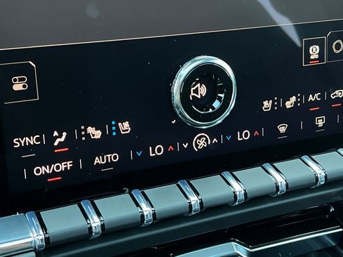 New 2026 GMC Yukon XL Denali image 19