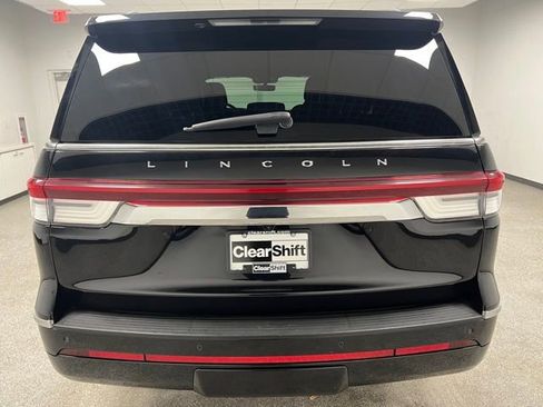 Used 2024 Lincoln Navigator Reserve image 8