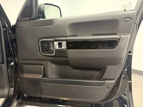 Used 2011 Land Rover Range Rover Supercharged image 29