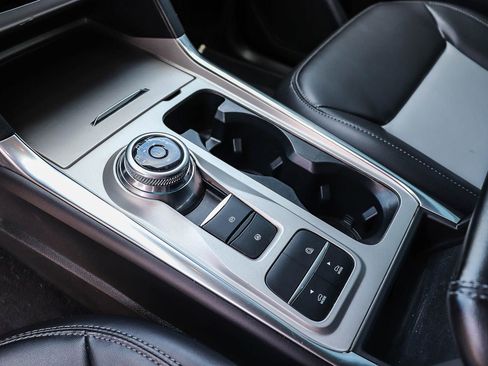 Certified 2023 Ford Explorer XLT w/ Equipment Group 202A image 18