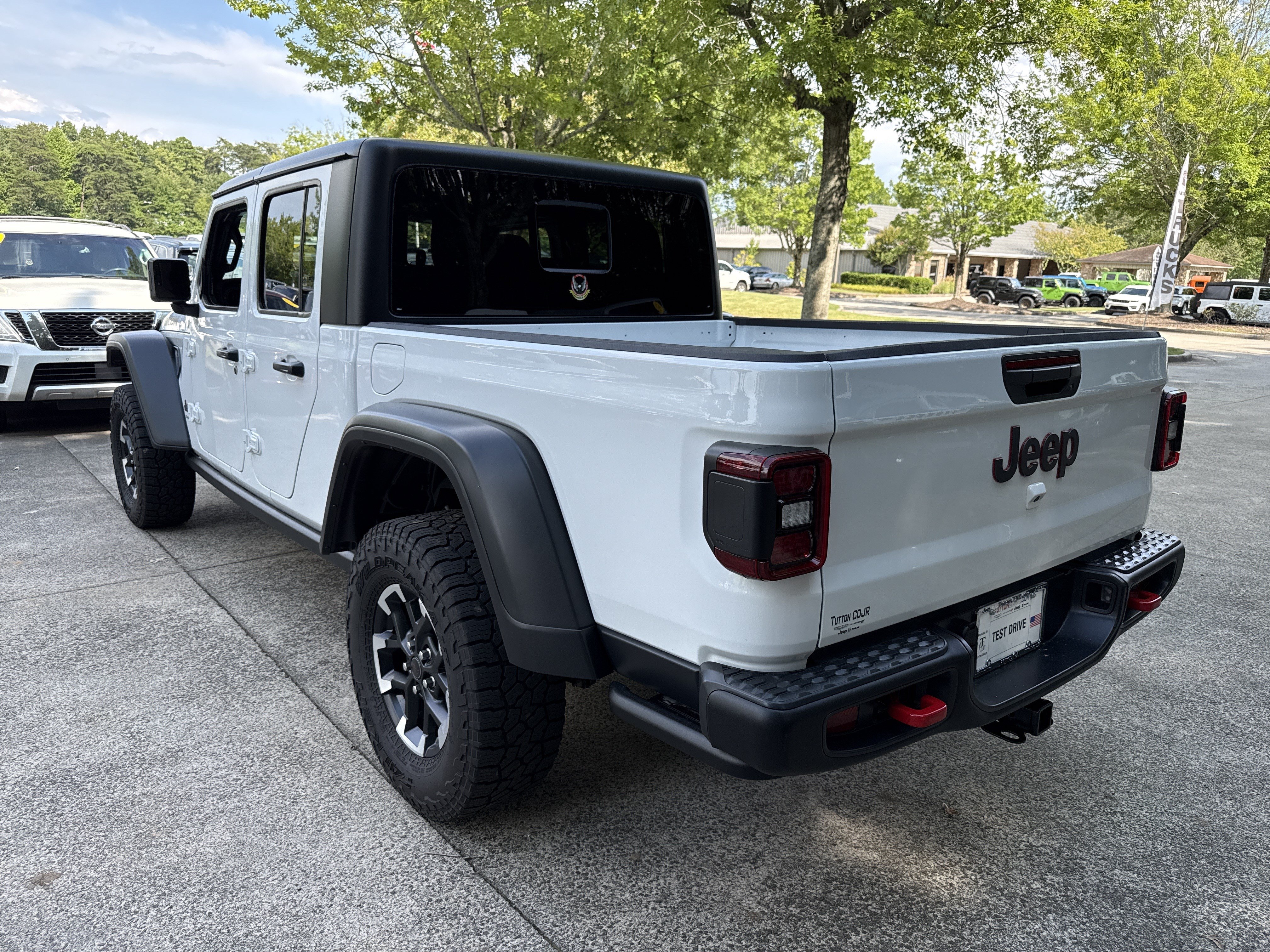 Used 2026 Jeep Gladiator Rubicon AWD/4WD image 5