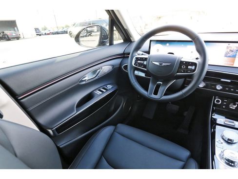 Used 2026 Genesis GV70 2.5T AWD/4WD image 9