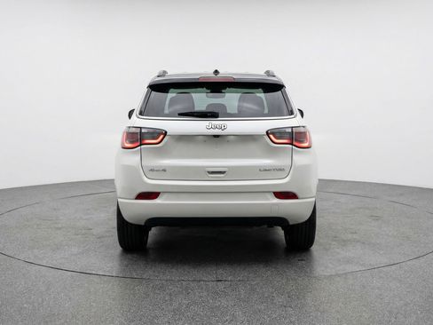 Used 2025 Jeep Compass Limited AWD/4WD image 7