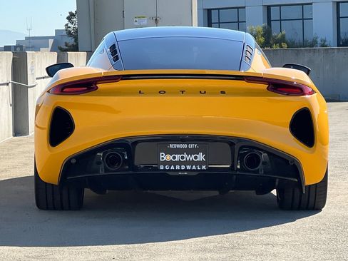 New 2025 Lotus Emira image 5