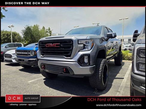 Used 2021 GMC Sierra 1500 SLT AWD/4WD image 1