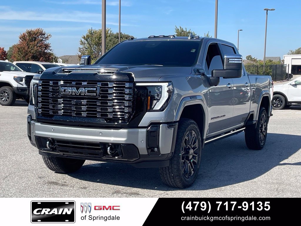 Used 2026 GMC Sierra 2500 Denali Ultimate w/ LPO, Black Badging Package AWD/4WD image 3