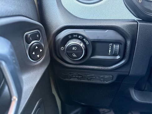 New 2026 Jeep Gladiator Sport image 15