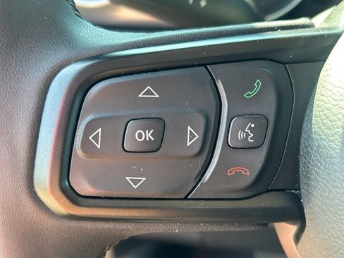 Used 2023 Jeep Gladiator Sport AWD/4WD image 21
