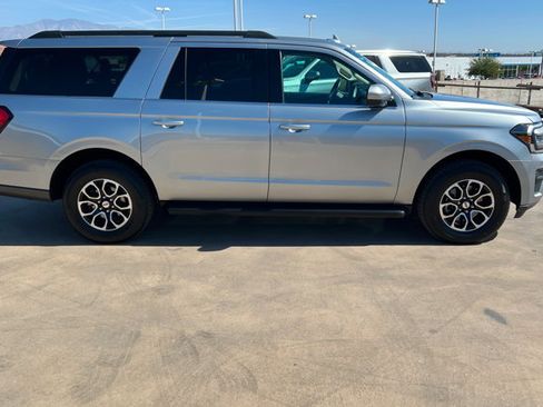 Used 2024 Ford Expedition Max XLT AWD/4WD image 6