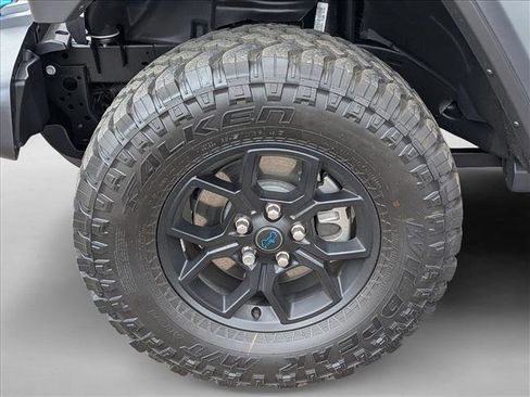 Used 2024 Jeep Wrangler Willys image 9