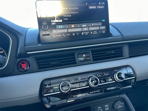 New 2025 Honda Pilot Touring image 23