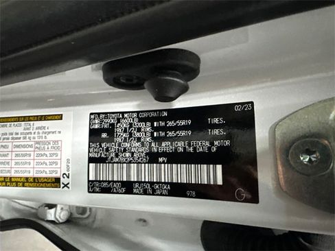 Used 2023 Lexus GX 460 Premium image 23