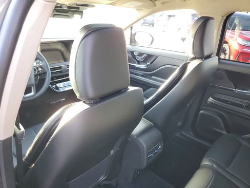 New 2026 Lincoln Corsair Premiere image 26